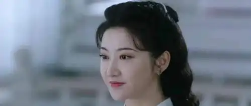 流光之城首播,许魏洲化身撩妹公子哥,景甜再现司藤旗袍