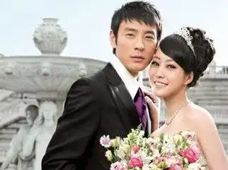 盘点几位直到被曝出离婚时,观众才知早就结婚的明星们
