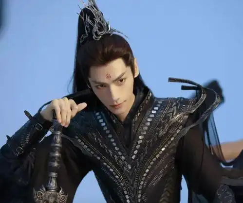 从宸汐缘到长月烬明,放弃演技靠换脸的她,事业还有救吗
