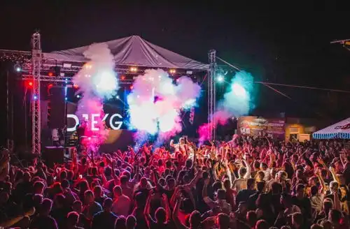 倒数60小时,世界首个粉红色天空之城空降k11
