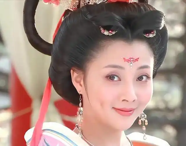 陈家林导演殷桃是没有职业道德的女演员殷桃霸气回应颖儿军训战争法电影导演实力派演员网易订阅
