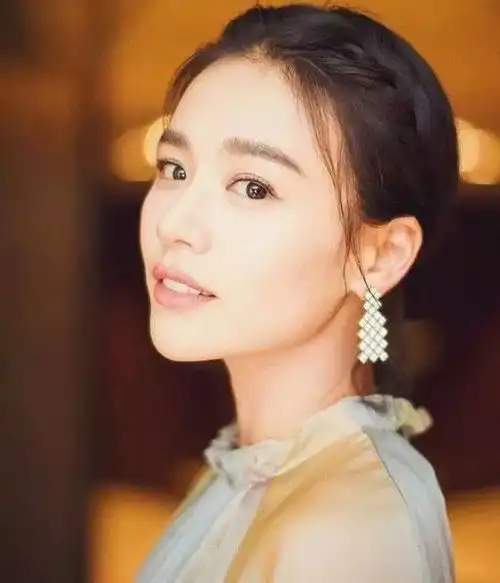 耳环搭配好超修饰脸型