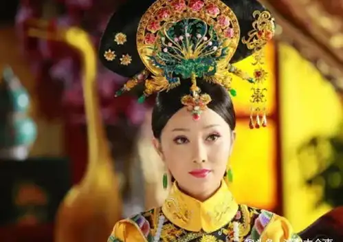 末代皇帝溥仪的后宫,妃子宫斗不断,婉容和文绣的奇葩斗争
