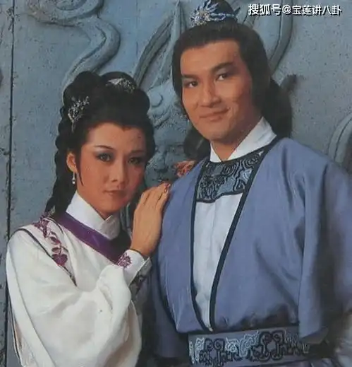 根本没有武术功底,却演了一生的武侠片,周星驰都给他跑过龙套