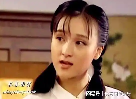 情深深雨蒙蒙梦萍近照,嫁入豪门15年,如今43岁容颜未改
