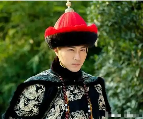 海兰珠的儿子夭折后,皇太极,马不停蹄和别的嫔妃生了五个孩子
