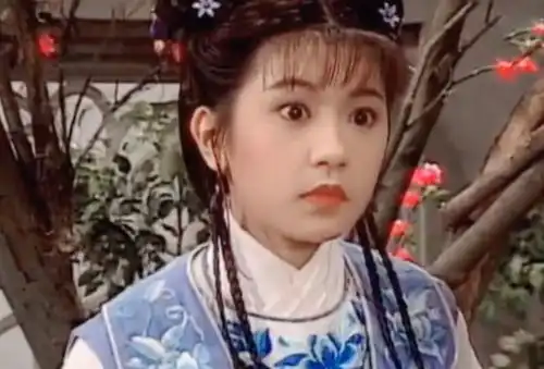 现在的女主像丫鬟来,10位女星告诉你,十几年前丫鬟是什么水平
