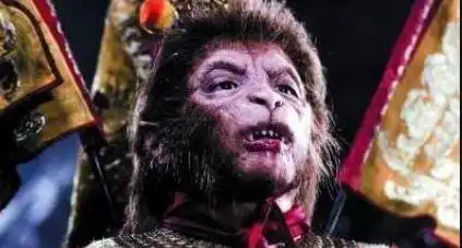 亲妈嫌弃他长得丑改嫁后再没看过,被周星驰看中一炮而红,今20岁颜值逆袭
