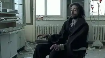 悠扬的钢琴曲背后仍是一部残酷的战争史
