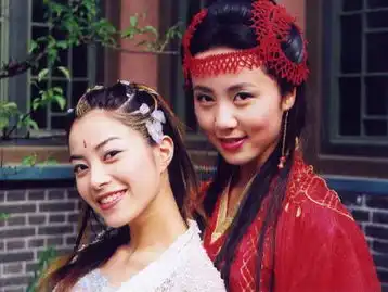 黄磊老婆孙莉绝美剧照盘点黄多多遗传母亲美貌
