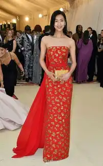 我的腿没刘雯长,但却能跟她一样细
