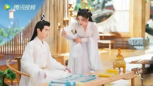 杨超越新剧重紫真的难看,剧情一塌糊涂,演技拉胯
