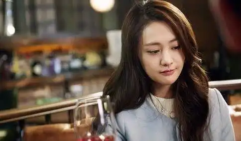 郑爽张恒结婚郑爽母亲否认并说是假的,网友难道是辟谣
