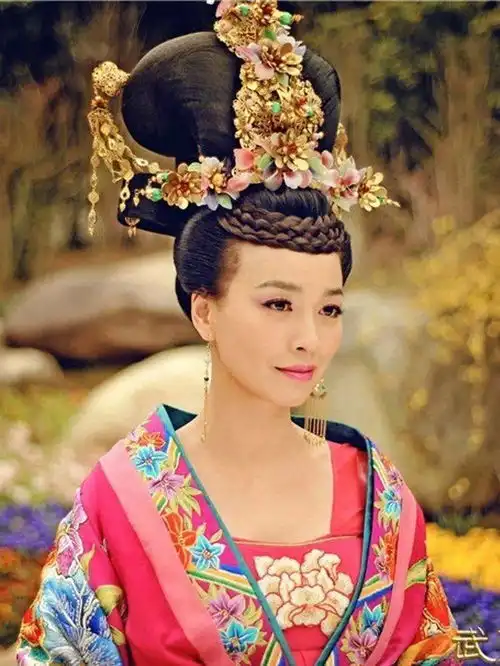 杀夫夺权,企图学武则天称帝,结果没活过2个月
