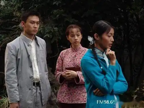 她跟我讲了一段张爱玲的往事,这声音真的绝版了