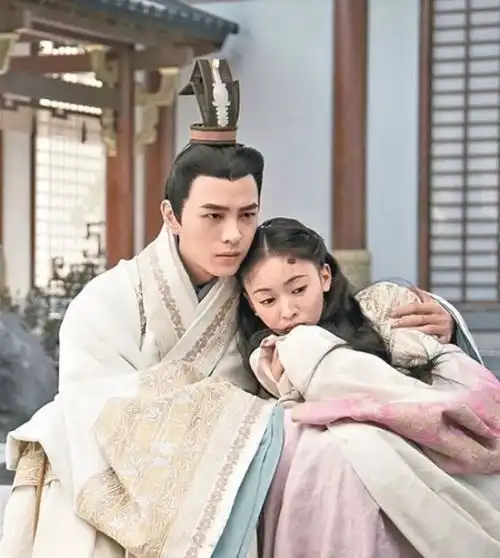 令妃真爱是和亲王同居画面被摄
