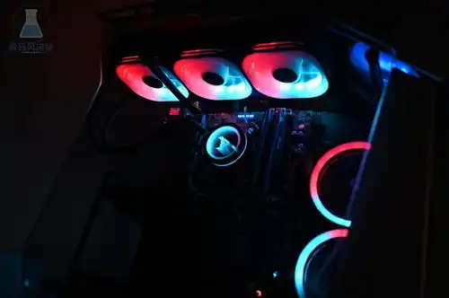 异形爱好者的机箱mod大玩具,大水牛铁血战士机箱体验