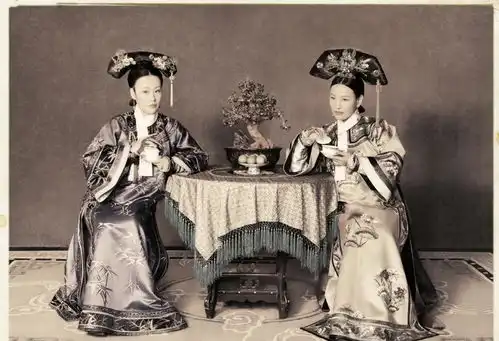 如懿传复古风剧照遇上真实的清朝宫廷照片