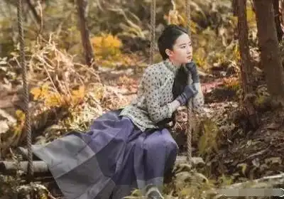 刘亦菲南烟斋笔录造型被吐槽又土又丑红衣新剧照打脸网友