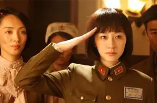 年代典范李小冉制服诱惑pk优雅旗袍