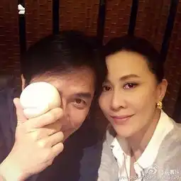 小细节体现梁朝伟对刘嘉玲的爱,张杰为谢娜都能编一千零一夜
