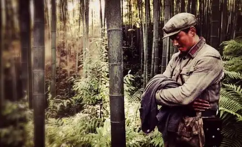 勇士曝角色剧照李东学走心重塑传奇英雄
