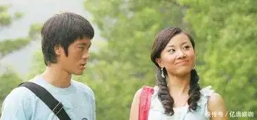 为何李小龙传奇中的秦小曼是多个人物的集合
