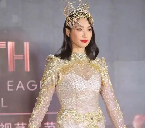 金鹰女神宋茜压轴出场,造型显粗壮,发型太随意