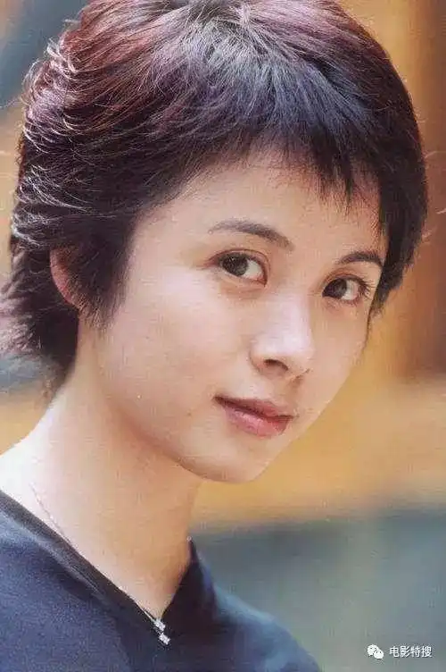 她16岁出道,18岁恋上大23岁的刘威,苦恋8年被抛弃,今嫁三生三世擎苍幸福怀二胎搜狐娱乐搜狐网
