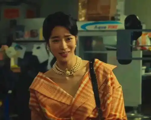 有多少新中产,偷偷把西太后当转运法宝
