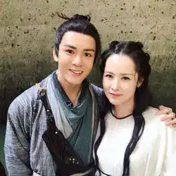 倚天屠龙记阳顶天离世明教四分五裂,原因不在杨逍而是他
