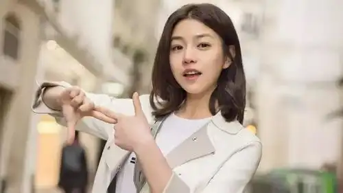 每个人的青春里,都有一张初恋的脸
