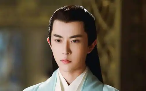 三生三世十里桃花胆小怯懦的少辛,为何敢同白浅抢男人