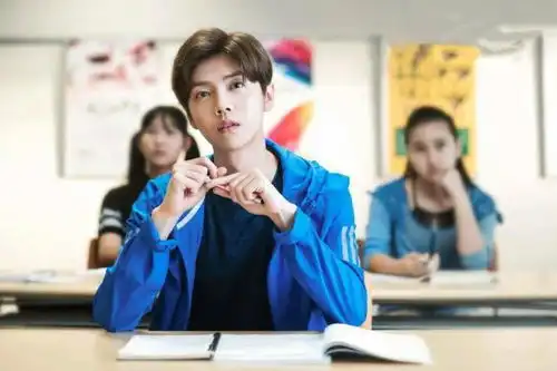 又一对情侣搭档拍戏,傻白甜校草改变任性富家女,满屏的恋爱味