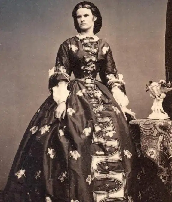 茜茜公主红颜薄命,她的姐妹同样漂亮高贵,有着怎样的婚姻和命运