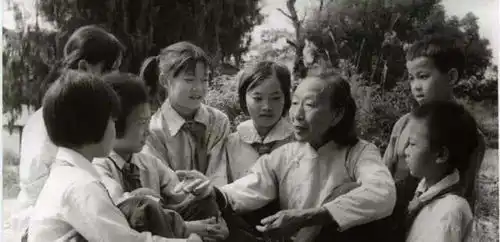 1981年,红军女战士来到北京,发现失散46年的丈夫,对方竟是高官
