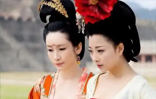 萧太后杀姐姐,武则天杀外甥女只有心狠手辣,才能叱咤风云
