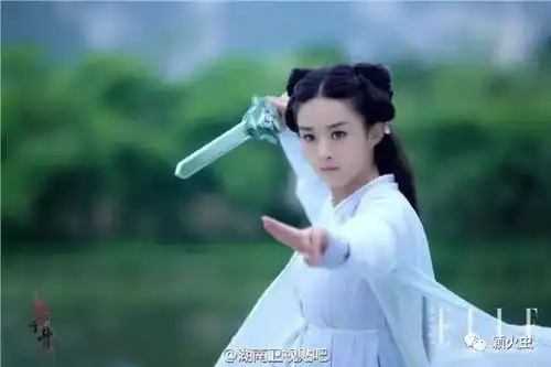 神雕侠侣再翻拍,听说放飞自我的赵丽颖要挑战高冷小龙女
