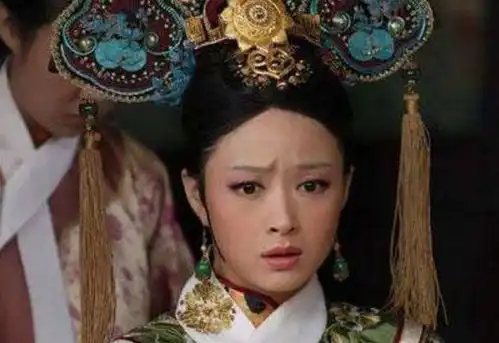 甄嬛传4位小主的杀手锏,甄嬛的舞,陵容的歌,华妃凭的是什么
