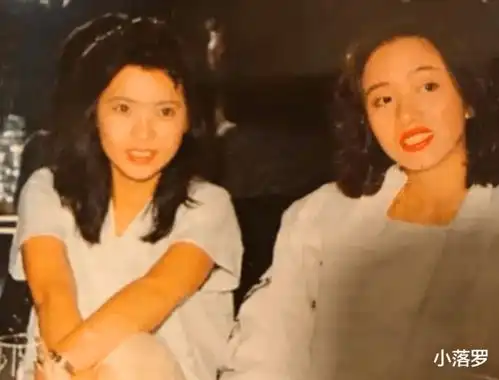 您见过这样的蓝洁瑛吗同刘嘉玲穿泳装跳舞,图22与刘德华拉勾