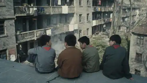 你好,李焕英里,藏着几代厂矿子弟的乡愁
