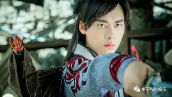 扶摇热剧被批演技差,面瘫假笑抠图的尴尬演技明星