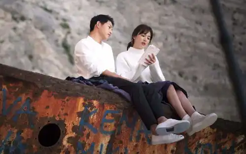 宋仲基和宋慧乔为什么要离婚以至于宋仲基要推倒与宋慧乔的婚房
