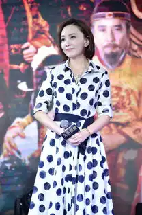 刘威葳出席大唐荣耀发布会端庄素雅气质温婉