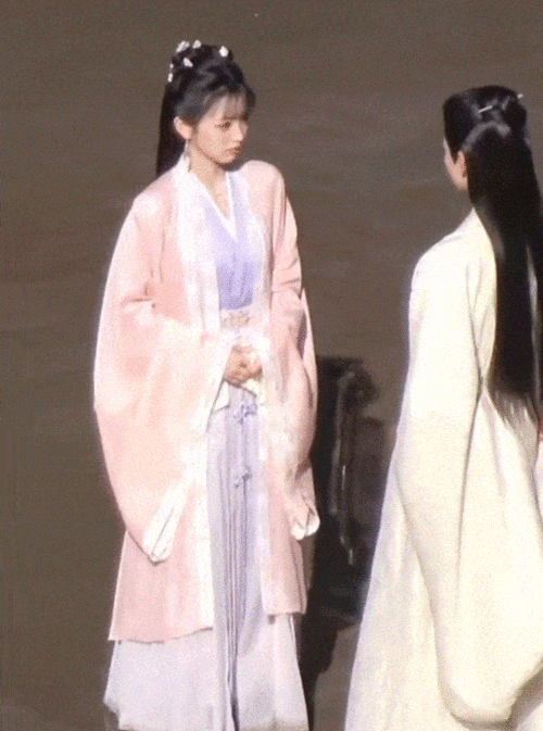 白敬亭田曦薇的新剧新川日常同框路透