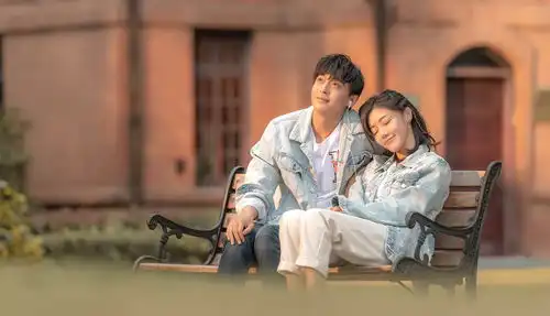 都市剧裸养杀青直面年轻人生活诠释幸福含义