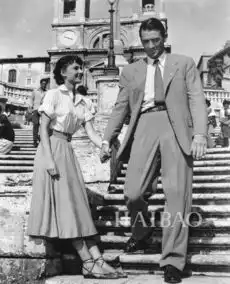 气质60年稳居优雅女神no.1,跟她你能学到点什么
