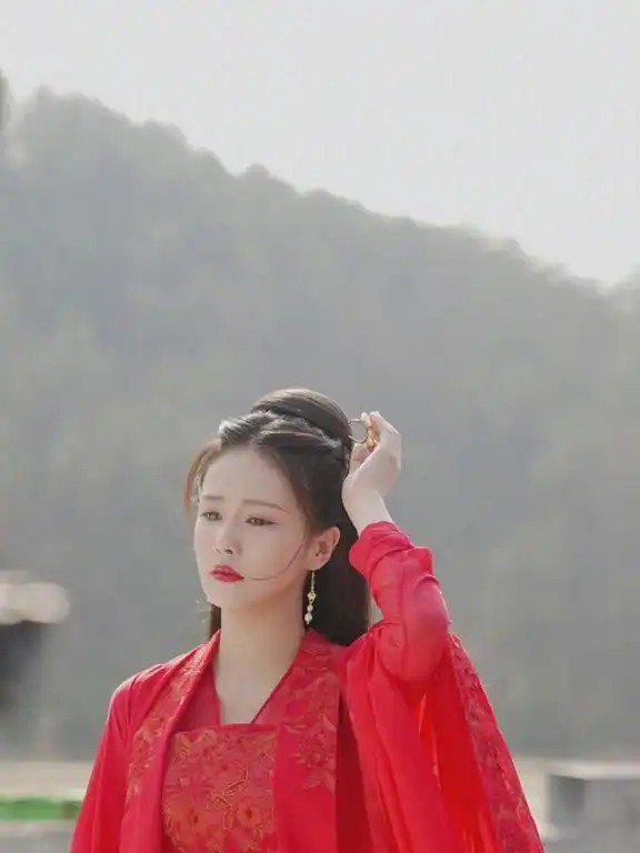 与任嘉伦二搭后,白鹿新剧再合作老朋友,曾搭档杨紫一炮而红