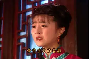 女星婴儿肥照片,与现在长开了的照片对比,你更喜欢哪一个

