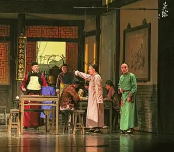 让更多人感受戏剧艺术的力量和美好
